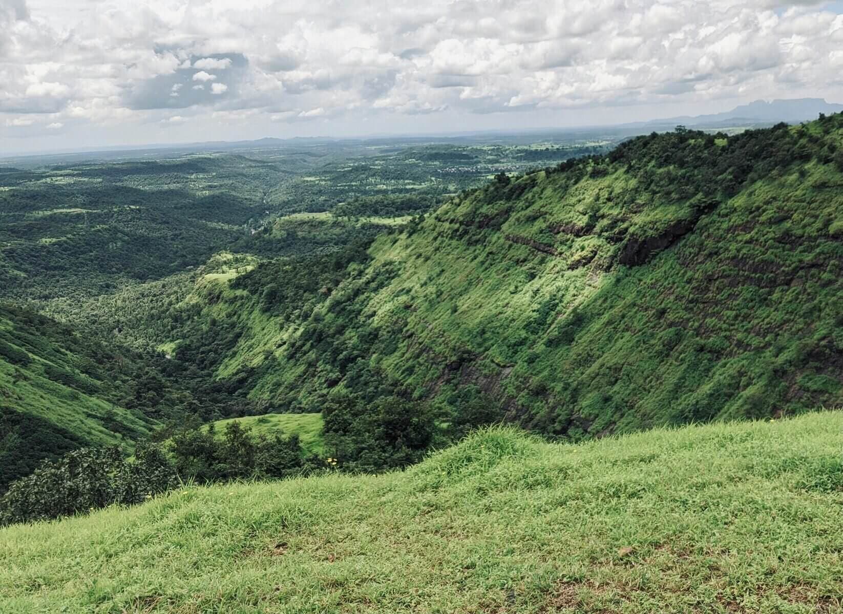 Valley viewpoint near Manas Resort Igatpuri