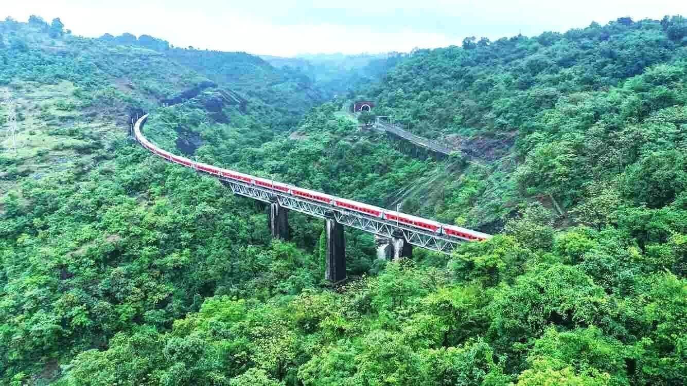 Scenic Kasara Ghat drive — resorts near Mumbai